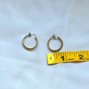 Source Unknown Twisted Gold Hoop Earrings